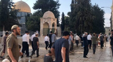 مستوطنون إسرائيليون يدمرون مدرسة فلسطينية جنوبي الضفة