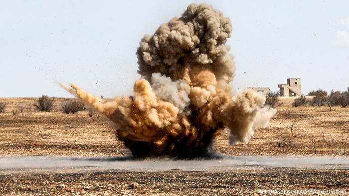 مقتل وإصابة 9 أشخاص جراء انفجار لغم من مخلفات الحرب في سوريا