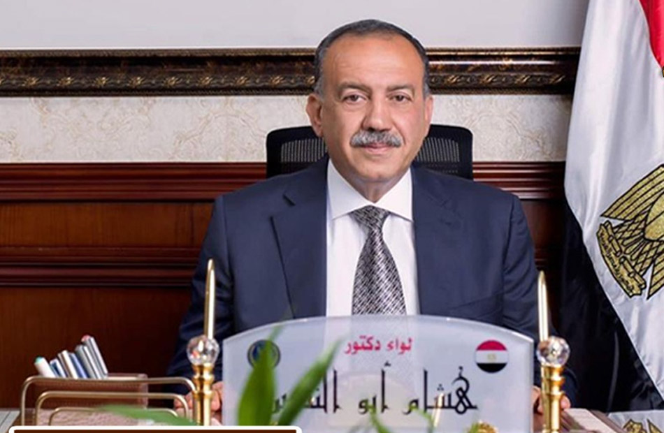 محافظ أسيوط: تشكيل لجان من التموين والصحة والمحليات لمتابعة استعدادات شم النسيم