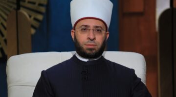 وزير الأوقاف ينعى والدة الدكتورة غادة والي: فقد الأم من أشد الفقد وأعمقه أثرا
