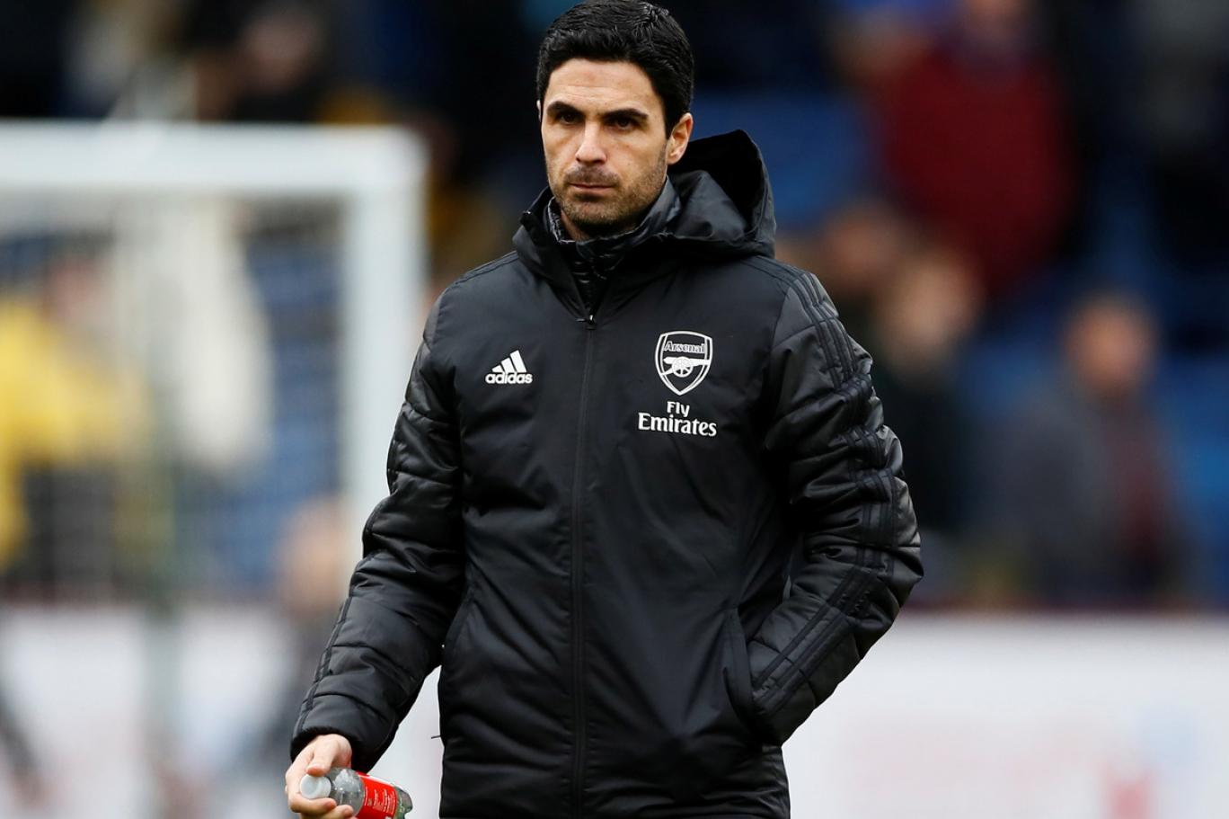 مدرب أرسنال يتعهد بإبقاء ليفربول في انتظار لقب الدوري الإنجليزي