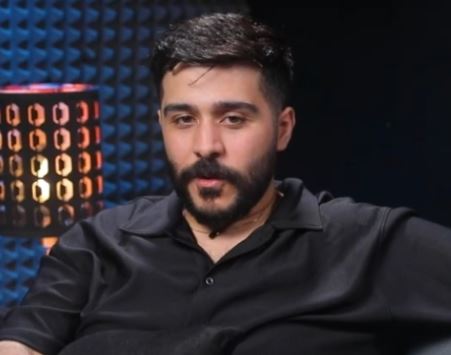المطرب أحمد كامل يناشد وزارة الداخلية ضرورة القبض على سارقي الطرق