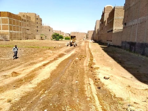 محافظ الأقصر يستجيب لمطلب أهالي جزيرة العوامية ويفتح الطريق الموازي للمدخل الرئيسي محافظ الأقصر يستجيب لمطلب أهالي جزيرة العوامية ويفتح الطريق الموازي للمدخل الرئيسي