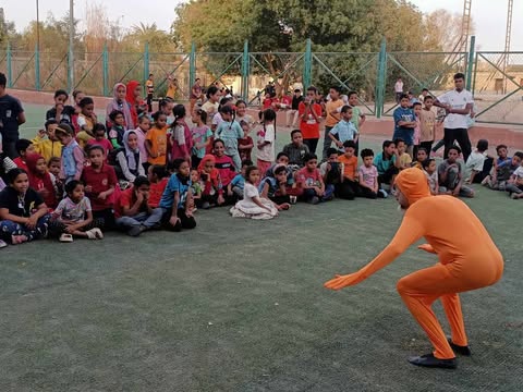 عرض علامة تعجب الإيطالي يدهش أهالي قنا في مهرجان شباب الجنوب المسرحي