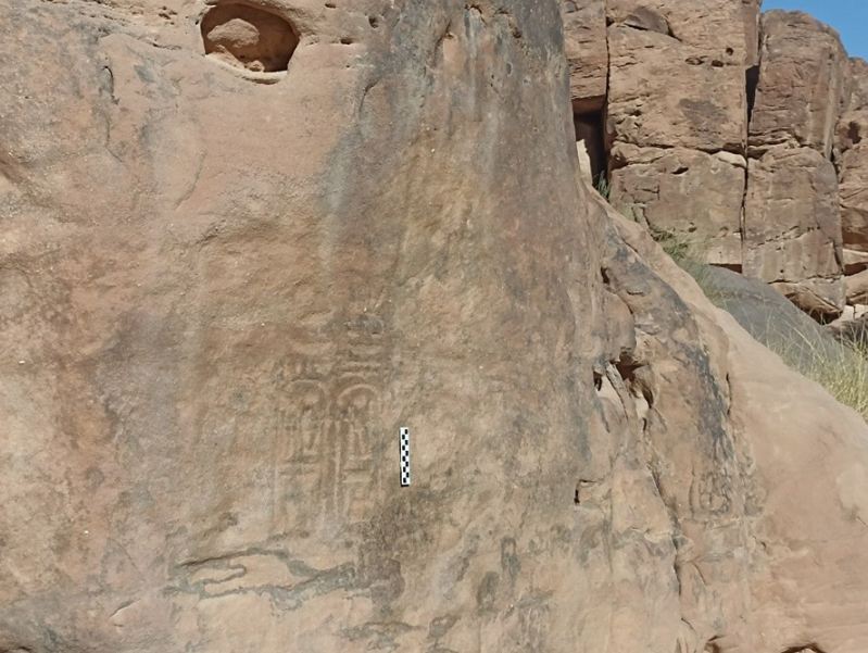 اكتشاف نقش هيروغليفي فرعوني في جنوب الأردن