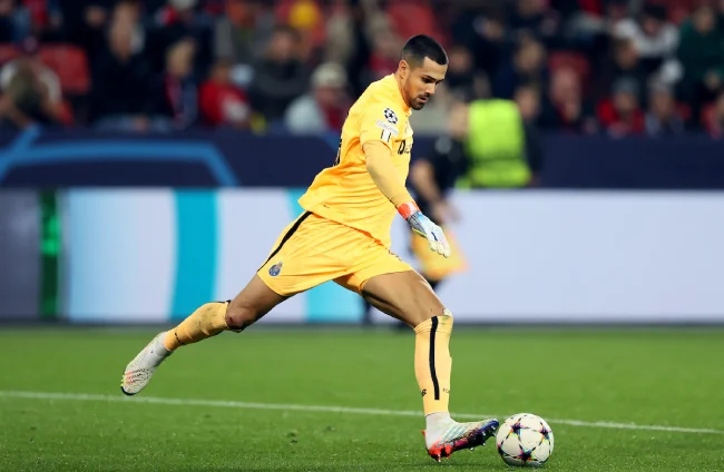 أخبار مانشستر سيتي اليوم.. السيتي يرصد 50 مليون يورو للتعاقد مع حارس بنفيكا