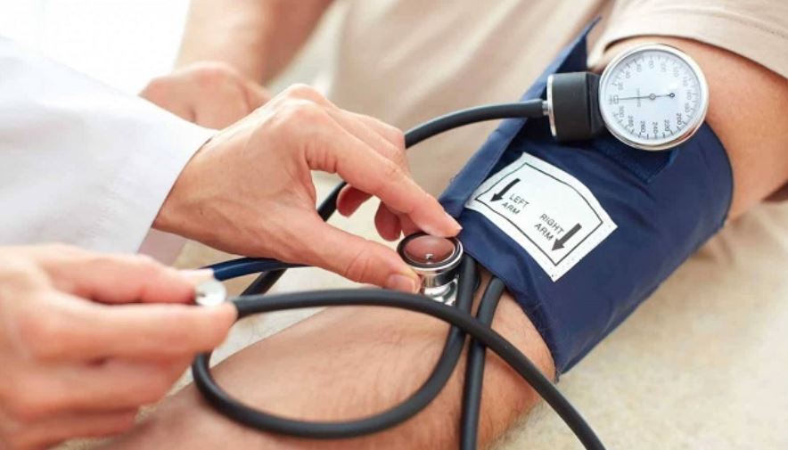 دراسة: خفض ضغط الدم المرتفع يقلل من خطر الإصابة بالخرف
