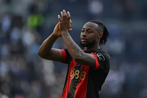 70 مليون جنيه للرحيل: هل يدفع ليفربول ثمن النجومية؟