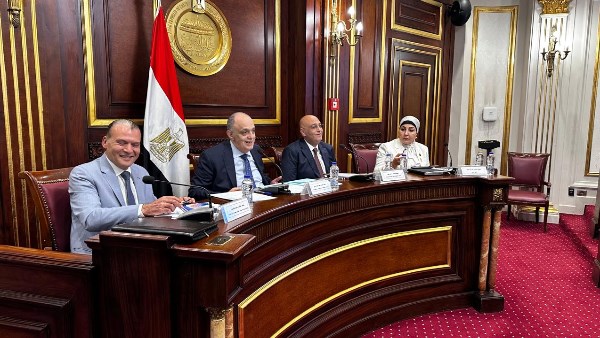 تنمية المشروعات يتعاون مع التنمية المحلية لتطوير التكتلات الإنتاجية في المحافظات
