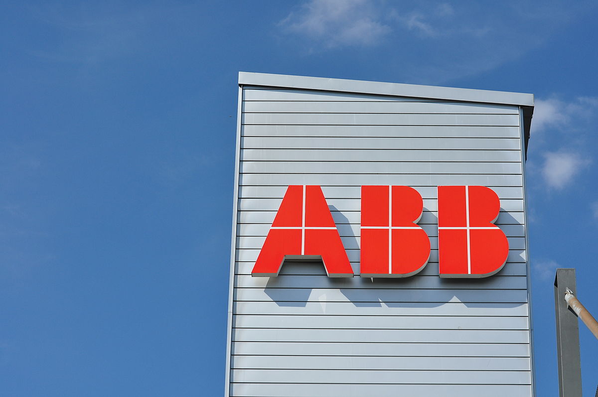 ABB تسجّل نمواً قوياً في أرباحها الفصلية وتبدي تفاؤلاً بشأن الربع المقبل