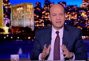 عمرو أديب يتحدث عن اقتحام منزل نوال الدجوي: الحسد وثروتها كانا محور اهتمام المصريين.