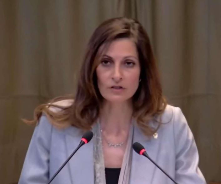 مندوبة مصر أمام العدل الدولية: أهالي غزة يتم تخييرهم بين البقاء تحت القنابل والتجويع أو ترك أراضيهم