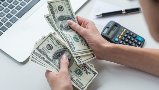 سعر الدولار الآن في مصر يتجاوز 51.40 جنيه.. الأعلى في بنك التنمية الصناعية