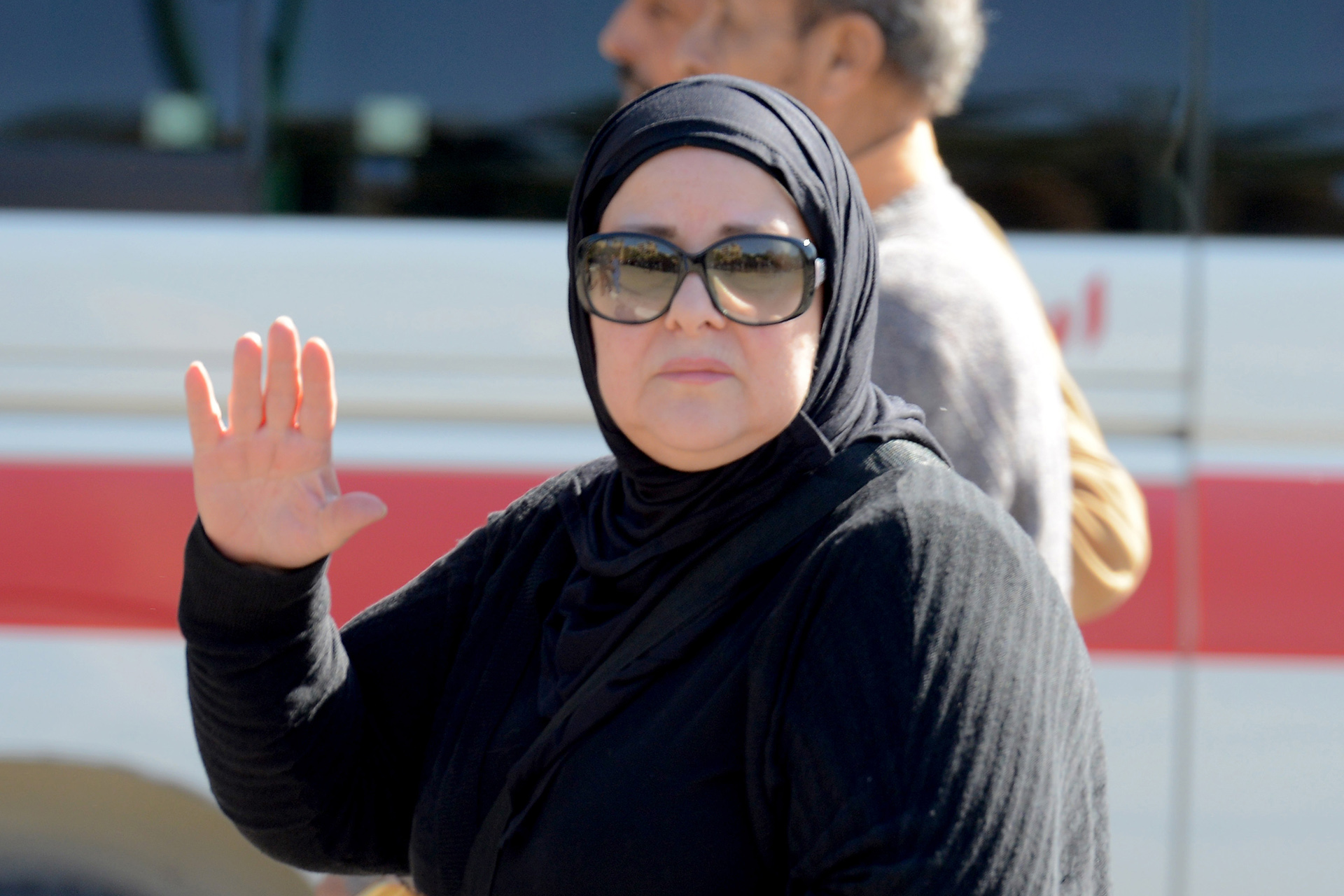 دلال عبد العزيز.. أيقونة فنية تصالحت مع العمر وفازت بلقب "صاحبة الواجب" |  فن | الجزيرة نت