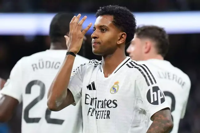 أخبار مانشستر سيتي اليوم.. جوارديولا يطلب التعاقد مع صفقة تتخطى 100 مليون يورو