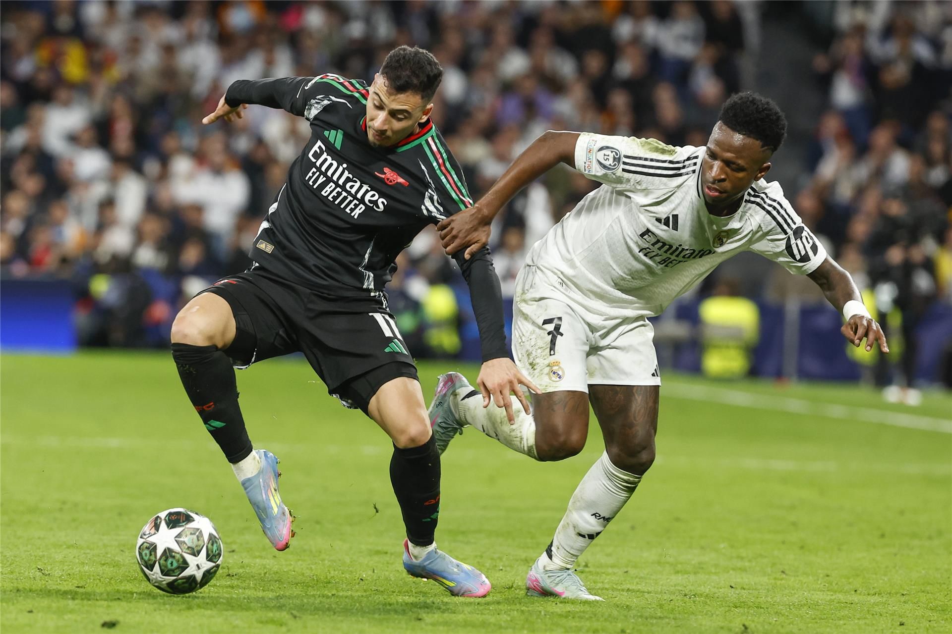 آرسنال يكسر نحسه على جثة ريال مدريد آرسنال يكسر نحسه على جثة ريال مدريد