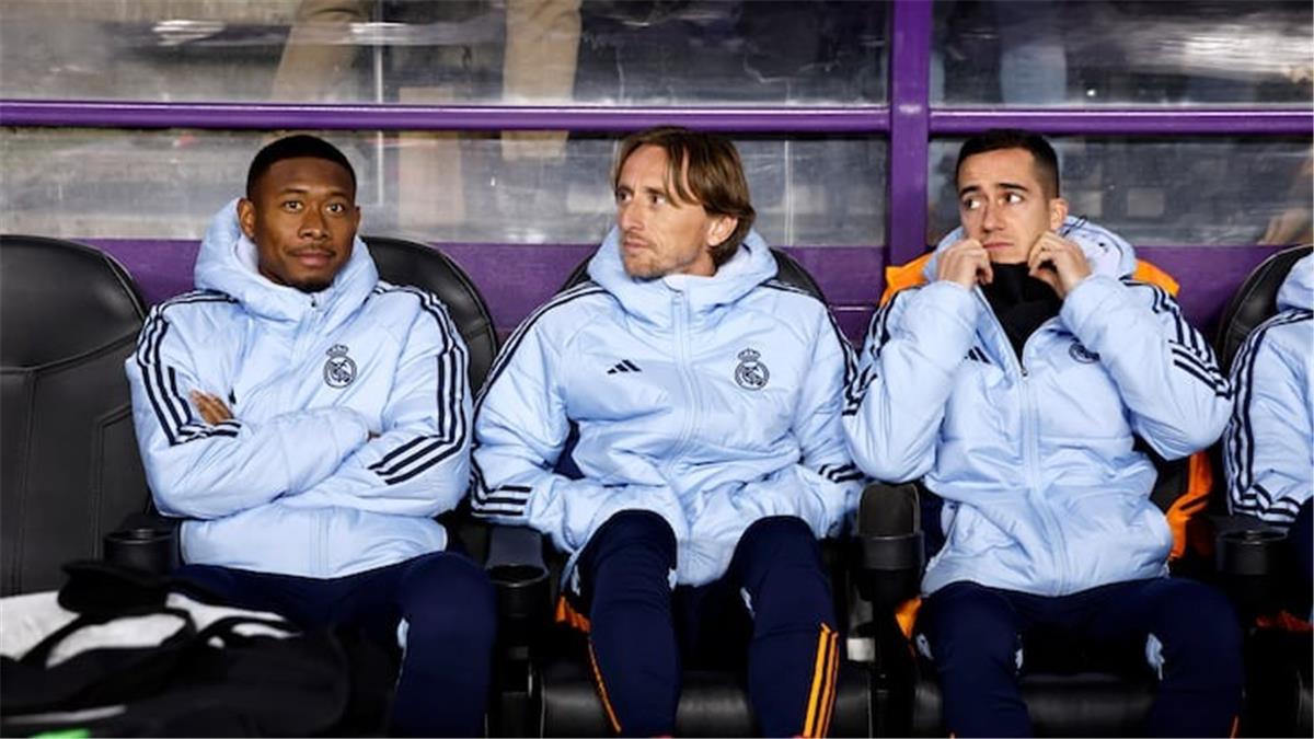 آس تكشف موقف مودريتش وثلاثي آخر من مغادرة ريال مدريد في الصيف آس تكشف موقف مودريتش وثلاثي آخر من مغادرة ريال مدريد في الصيف