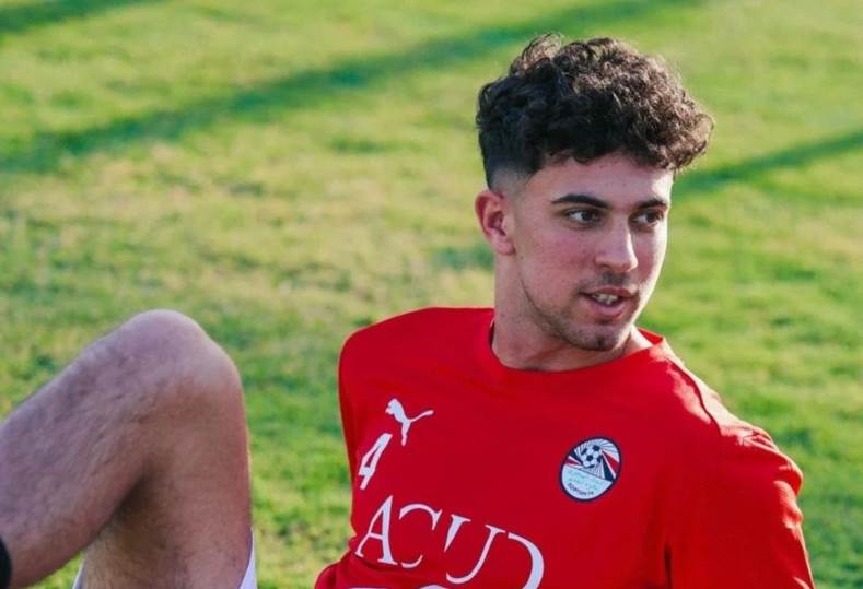 أحمد عابدين يقود دفاع شباب الفراعنة في أمم أفريقيا بالقاهرة