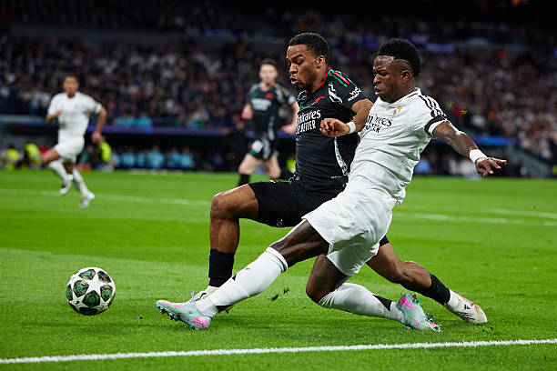 أرسنال يهزم ريال مدريد 2-1 ويضرب موعدًا مع باريس في نصف نهائي دوري الأبطال