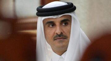 أمير قطر يبحث هاتفيًا مع رئيس مجلس السيادة الانتقالي السوداني تعزيز التعاون