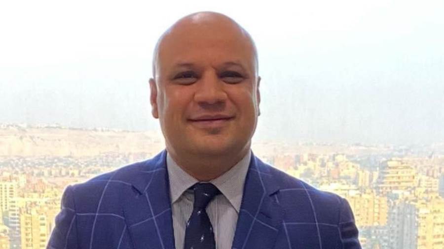 أيمن حسن سليمان يتوقع بدء دورة التيسير النقدي باجتماع المركزي المُقبل وخفض أسعار الفائدة لأول مرة منذ 2020