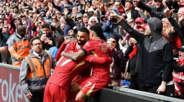 إنجاز تاريخي ينتظر ليفربول بالدوري الإنجليزي.. صلاح بطل اللقطة الأبرز