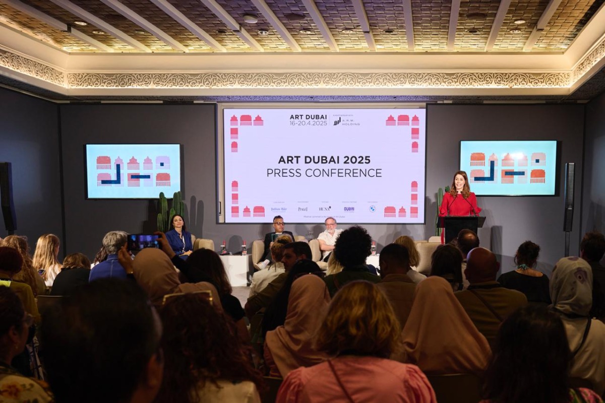 افتتاح "آرت دبي 2025" بمشاركة واسعة لـ 120 عرضاً فنياً من 65 دولة