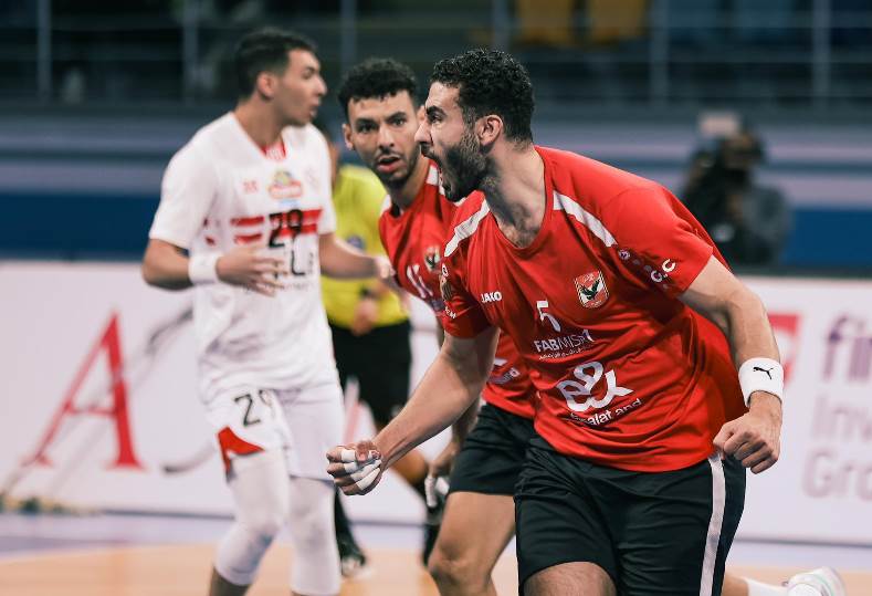الأهلي بطلاً لكأس مصر لكرة اليد للمرة الـ11 في تاريخه على حساب الزمالك الأهلي بطلاً لكأس مصر لكرة اليد للمرة الـ11 في تاريخه على حساب الزمالك