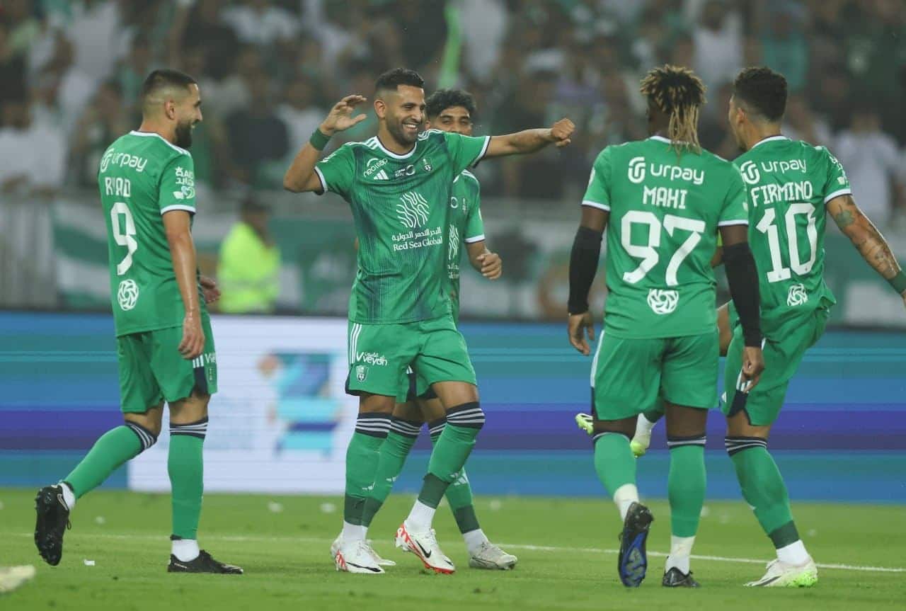 الأهلي يحسم جدل قضايا فيفا