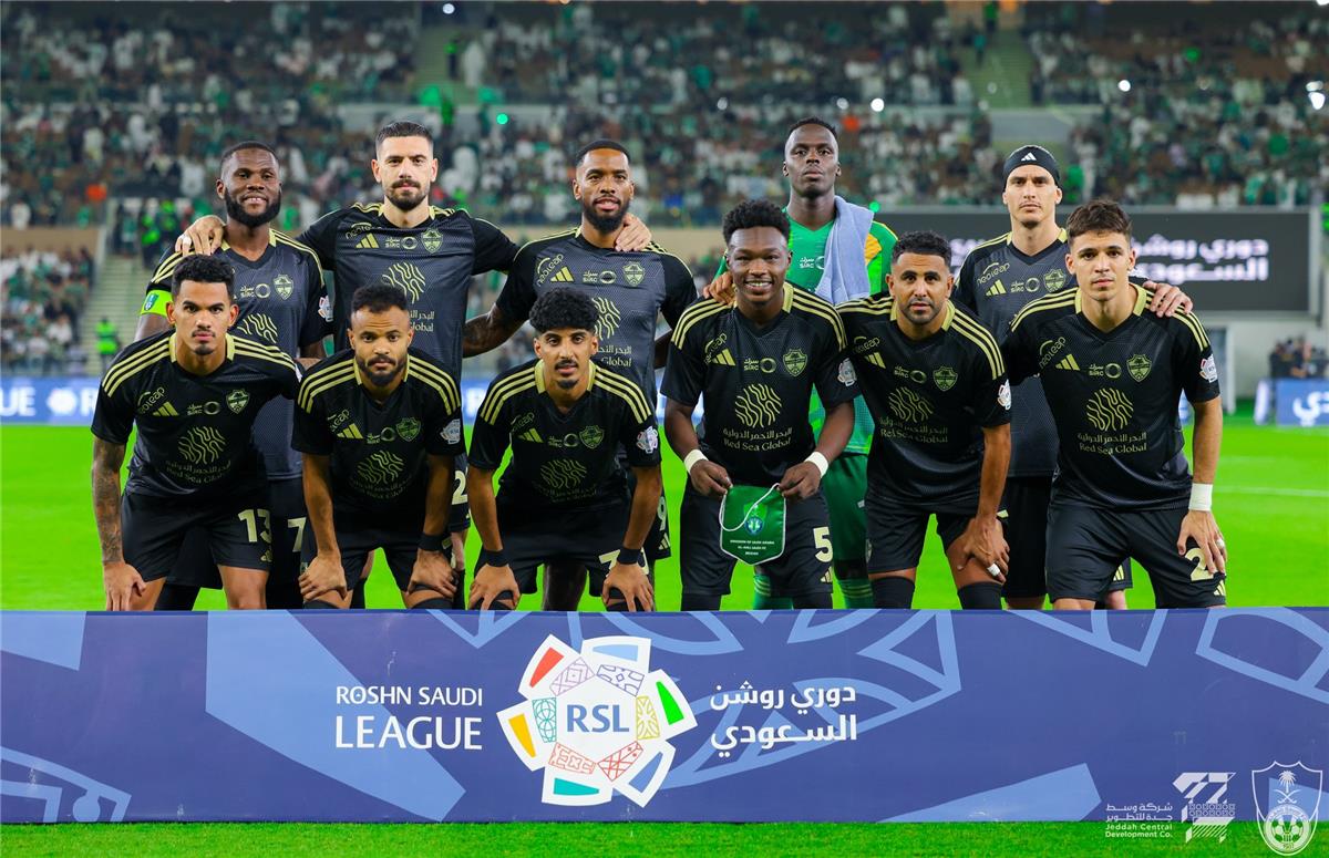 الأهلي يستعرض عضلاته بخماسية أمام الفيحاء في الدوري السعودي الأهلي يستعرض عضلاته بخماسية أمام الفيحاء في الدوري السعودي