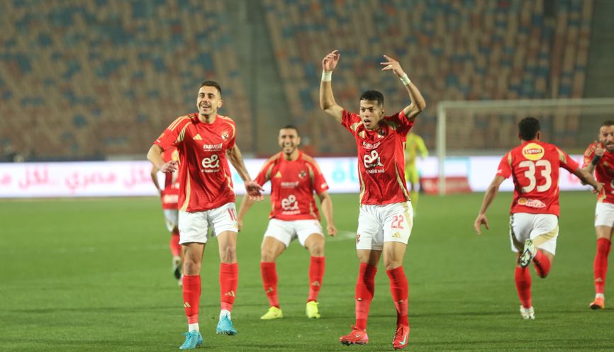 الأهلي يصل ملعب فيرسفيلد لمواجهة صن داونز