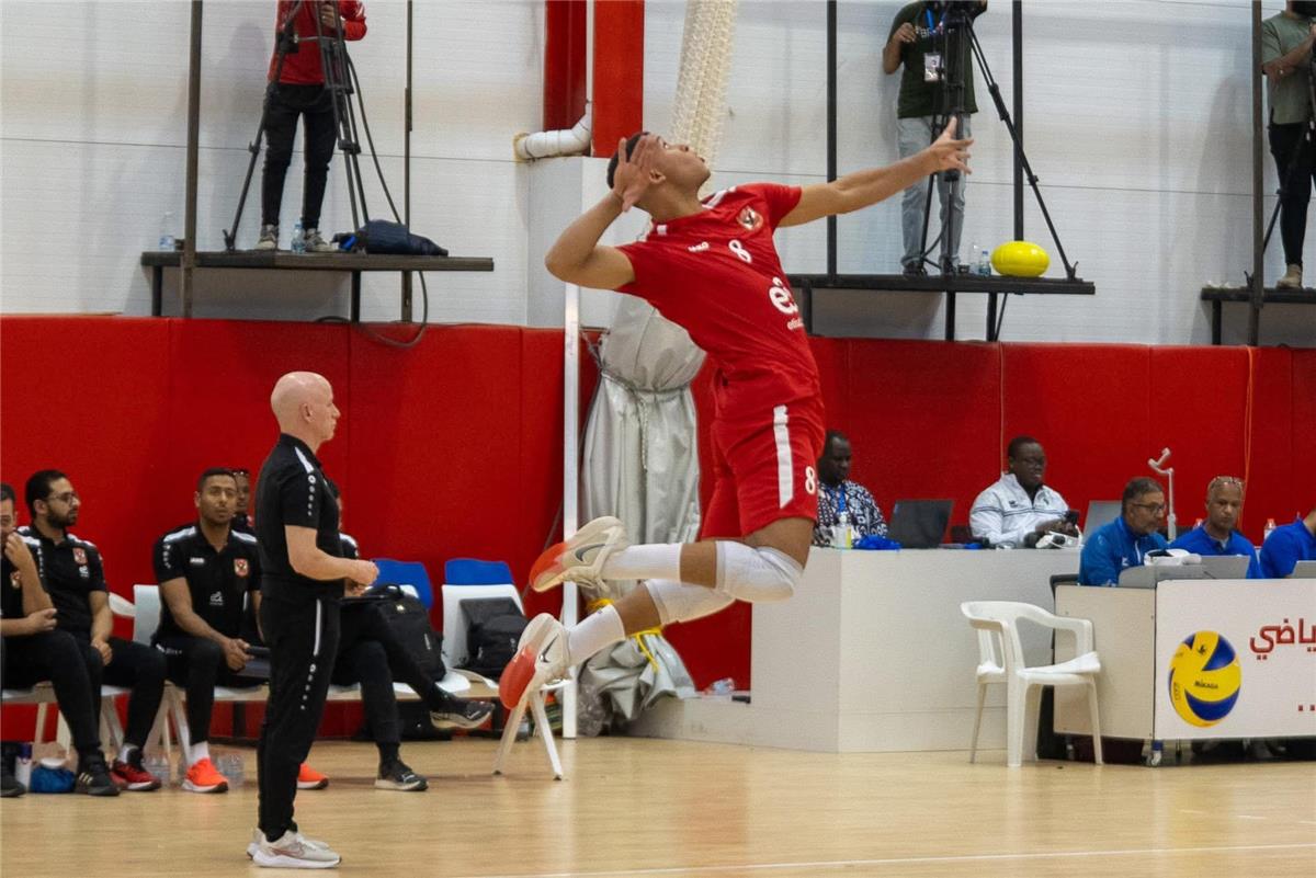 الأهلي يفوز على أسبوير الكونغولي ويتأهل لنصف نهائي بطولة إفريقيا لكرة الطائرة