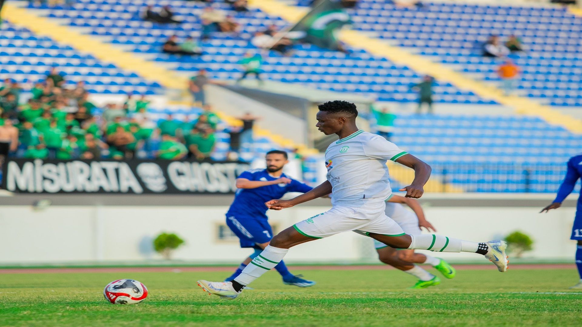 الاتحاد المصراتي يخطف فوزًا ثمينًا أمام الأولمبي