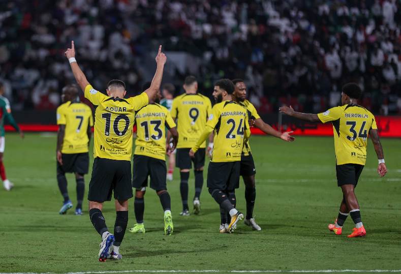 الاتحاد ضد الفتح لمواصلة الابتعاد بصدارة الدوري السعودي عن الهلال