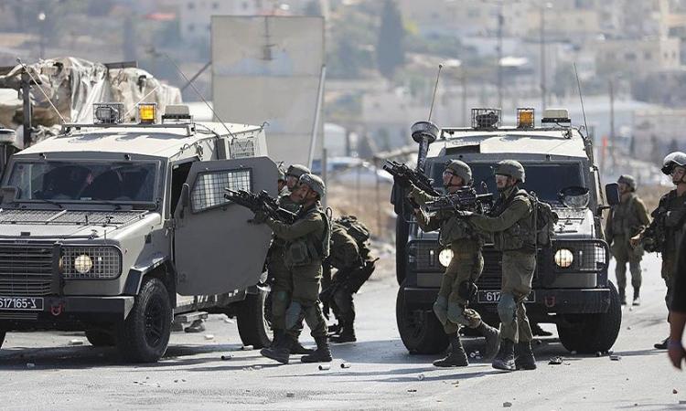 الاحتلال الإسرائيلي يقتحم بلدة العيسوية شمال شرق القدس المحتلة
