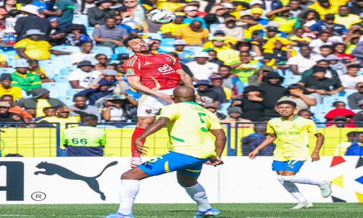 التشكيل المتوقع للأهلى أمام صن داونز.. طاهر وبن شرقى وجراديشار فى الهجوم