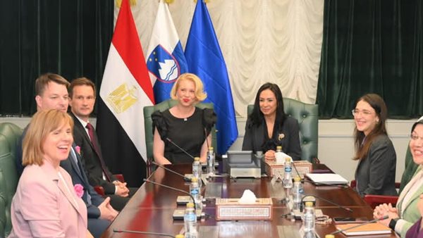 “التضامن”: خروج 3 ملايين أسرة من دائرة الفقر والعوز بسبب برنامج تكافل وكرامة “التضامن”: خروج 3 ملايين أسرة من دائرة الفقر والعوز بسبب برنامج تكافل وكرامة 