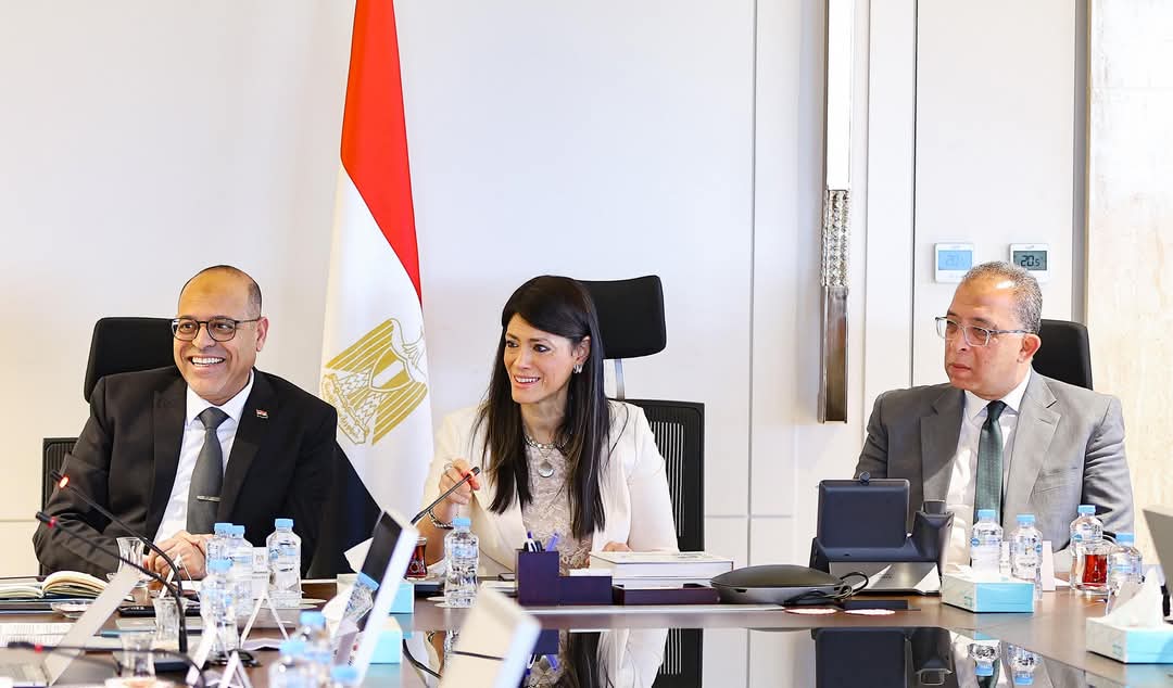 الحكومة تطلق منصة «آفاق الفرص والوظائف في مصر» الحكومة تطلق منصة «آفاق الفرص والوظائف في مصر»