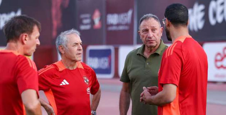 «الخطيب» يرافق بعثة الأهلي لجنوب أفريقيا لدعم الفريق أمام صن داونز