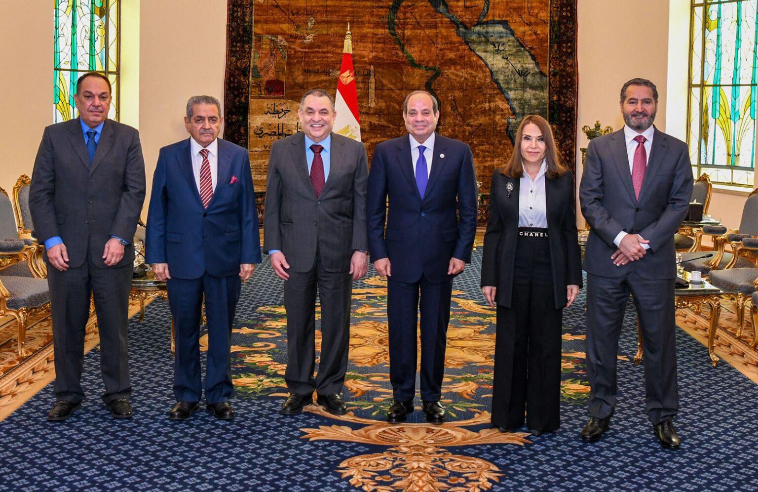 الرئيس السيسي يستقبل وفداً كويتيا لبحث الاستثمار في مصر