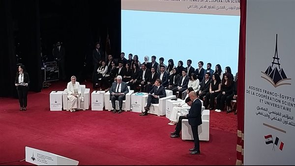 الرئيس الفرنسي: نرغب في توسيع الشراكة التعليمية مع مصر