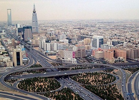 “الراجحي المالية”: سوق العقارات في السعودية يشهد تطورًا ملحوظًا وهذه توقعاتنا لارباح 4 شركات حتى 2027 وتوصيتنا والسعر المستهدف لاسهمها “الراجحي المالية”: سوق العقارات في السعودية يشهد تطورًا ملحوظًا وهذه توقعاتنا لارباح 4 شركات حتى 2027 وتوصيتنا والسعر المستهدف لاسهمها