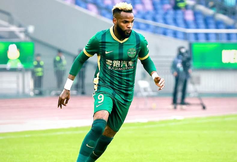 الزمالك: سنتواصل مع “فيفا” بشأن قضية بوبنيدزا.. وفكرة رحيل بيسيرو غير مطروحة