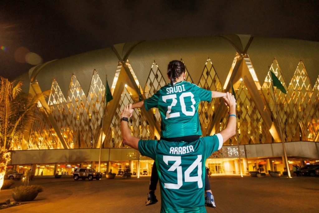 السعودية تُعلن استعدادها لاستضافة كأس العالم 2034 بمشاركة 64 فريقًا