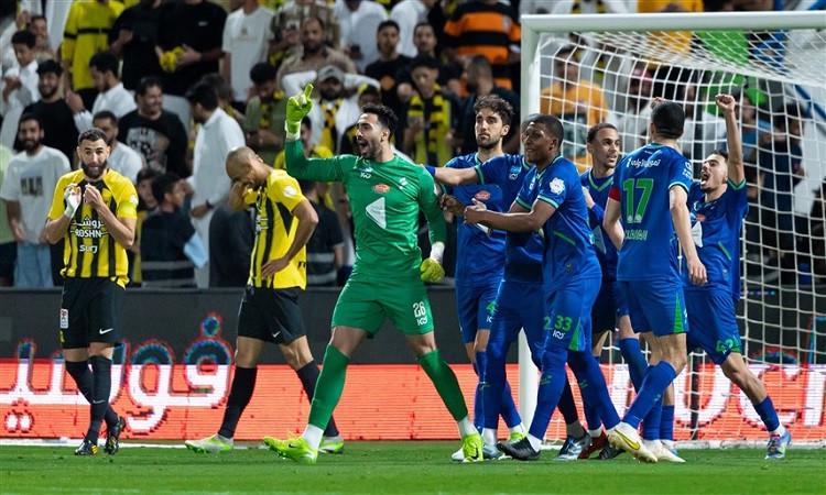 الفتح يفوز على الاتحاد بهدفين نظيفين في دوري روشن السعودي
