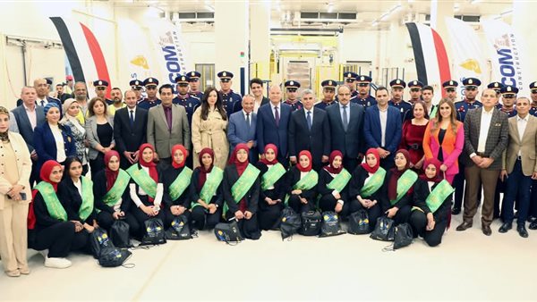 القوات المسلحة تنظم زيارة للإعلاميين وطلبة الأكاديمية العسكرية لمصنع البلازما