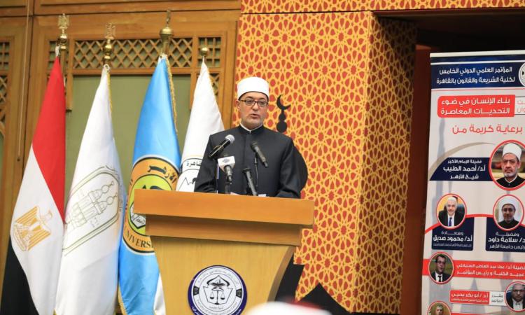 المفتي:بناء الإنسان فريضة شرعية وضرورة حضارية تفرضها متغيرات الزمان والمكان