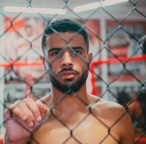 المقاتل المغربي هاملي: دعم الجماهير يمنحني دافعًا لاستكمال مشواري المقاتل المغربي هاملي: دعم الجماهير يمنحني دافعًا لاستكمال مشواري