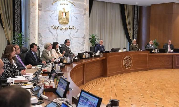 الوزراء يوافق على تمويل زيادة قيمة المنح الدورية للعمالة غير المنتظمة
