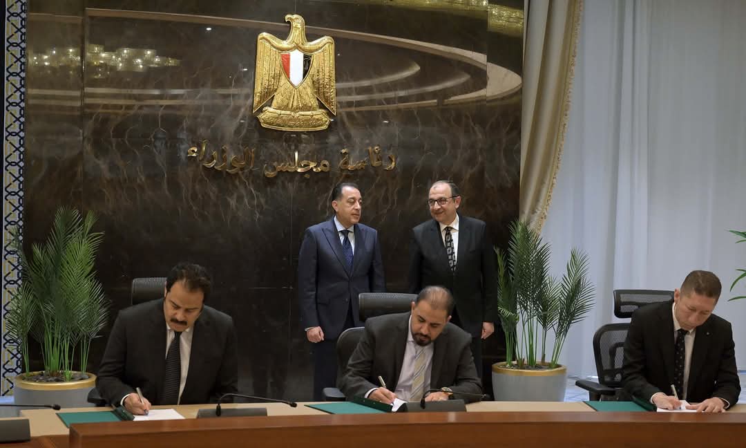 باستثمارات إماراتية.. الحكومة تنفذ مشروعين لإنتاج “ألياف الفيبربوليستر” و”اللباد الصناعي” بـ1.7 مليار جنيه